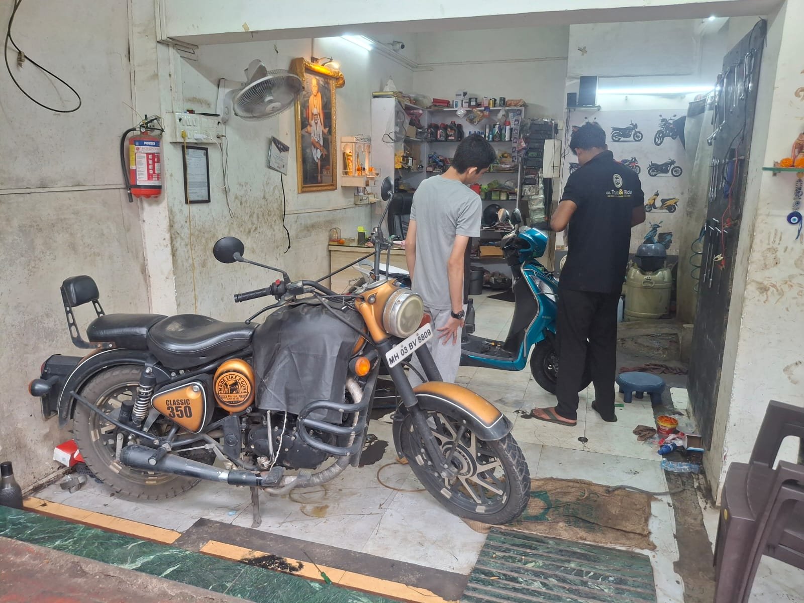 shop inside 3